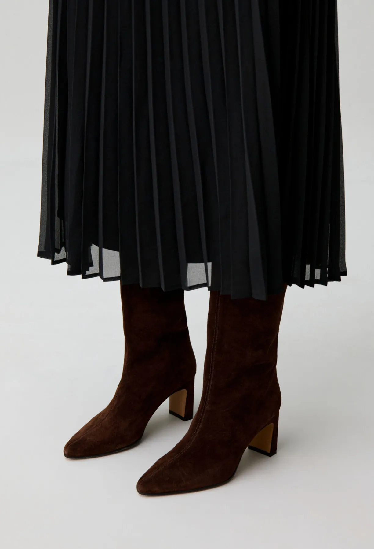 Bottes à talons cuir suède