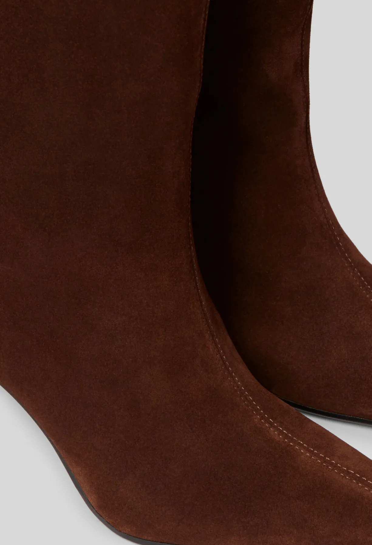 Bottes à talons cuir suède