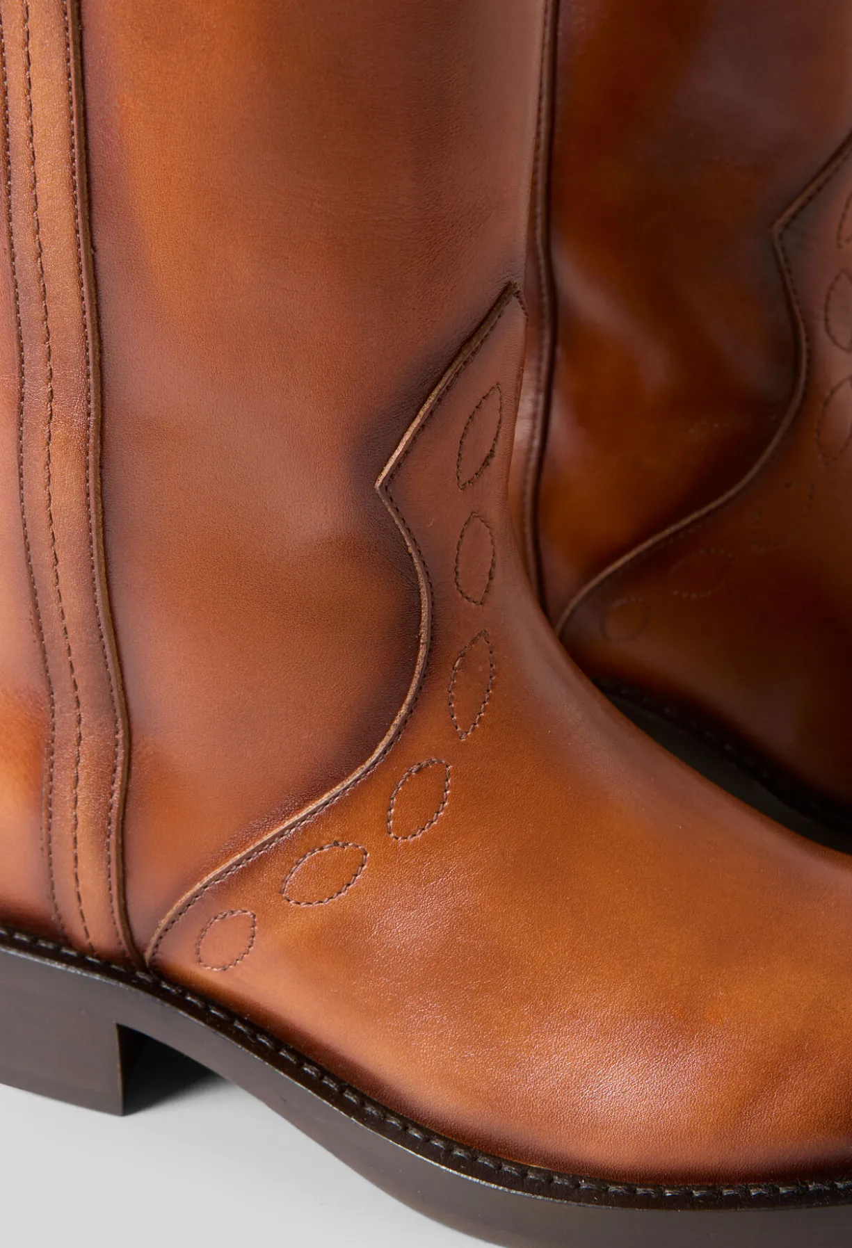 Bottines santiags cuir lisse