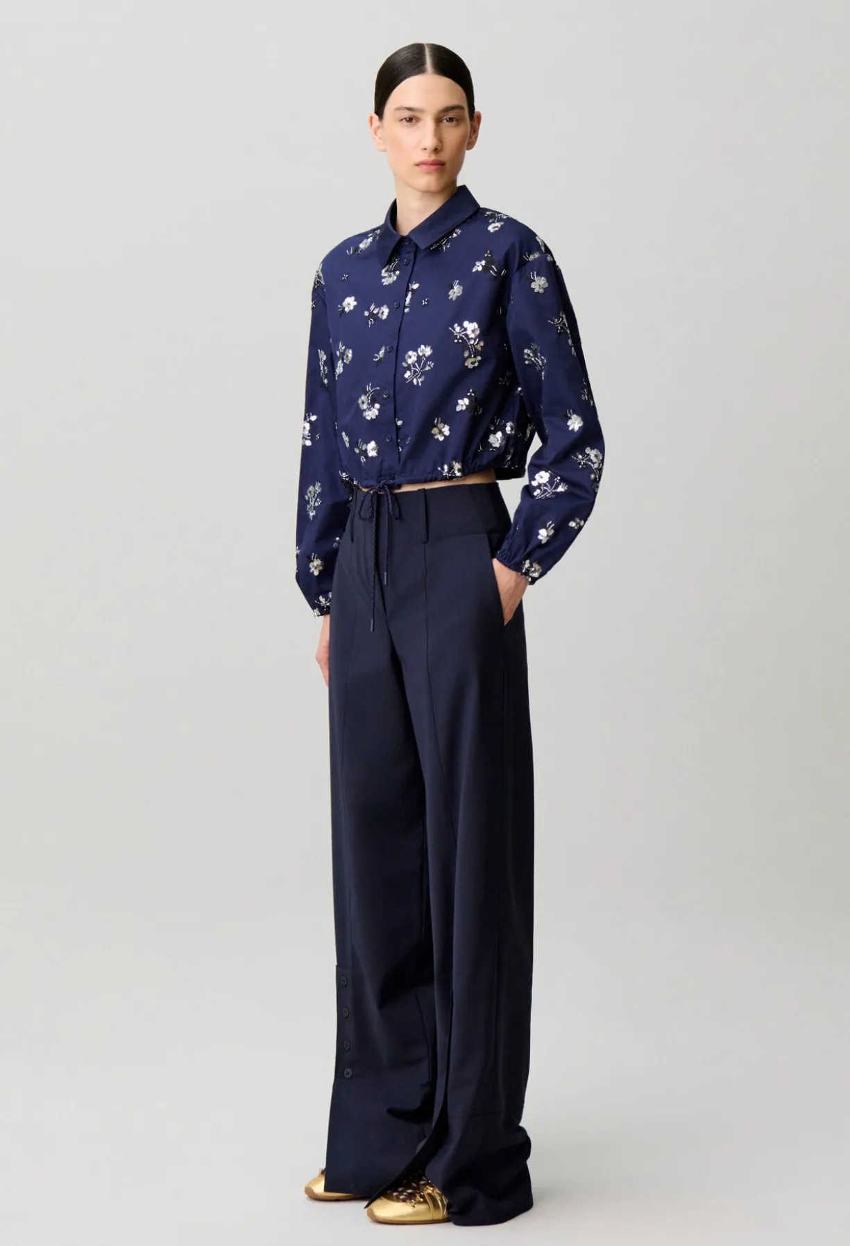 Chemise courte fleurie