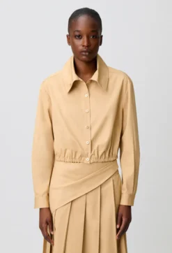 Chemise cropped col montant