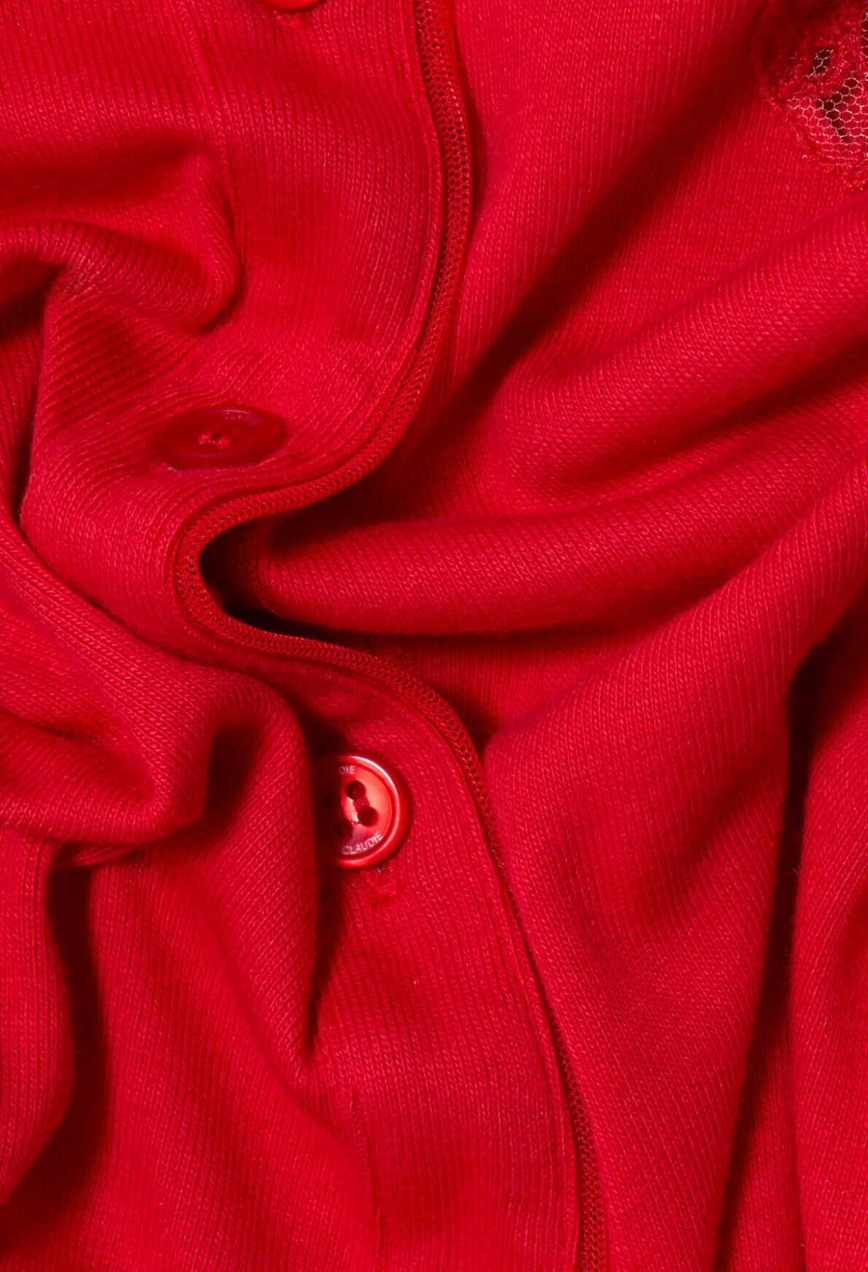 Gilet rouge en coton à cœur dentelle