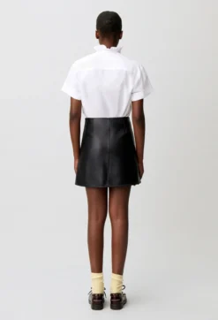 Jupe courte cuir