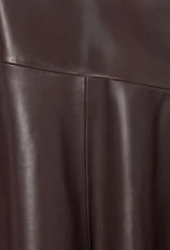 Jupe cuir mi-longue