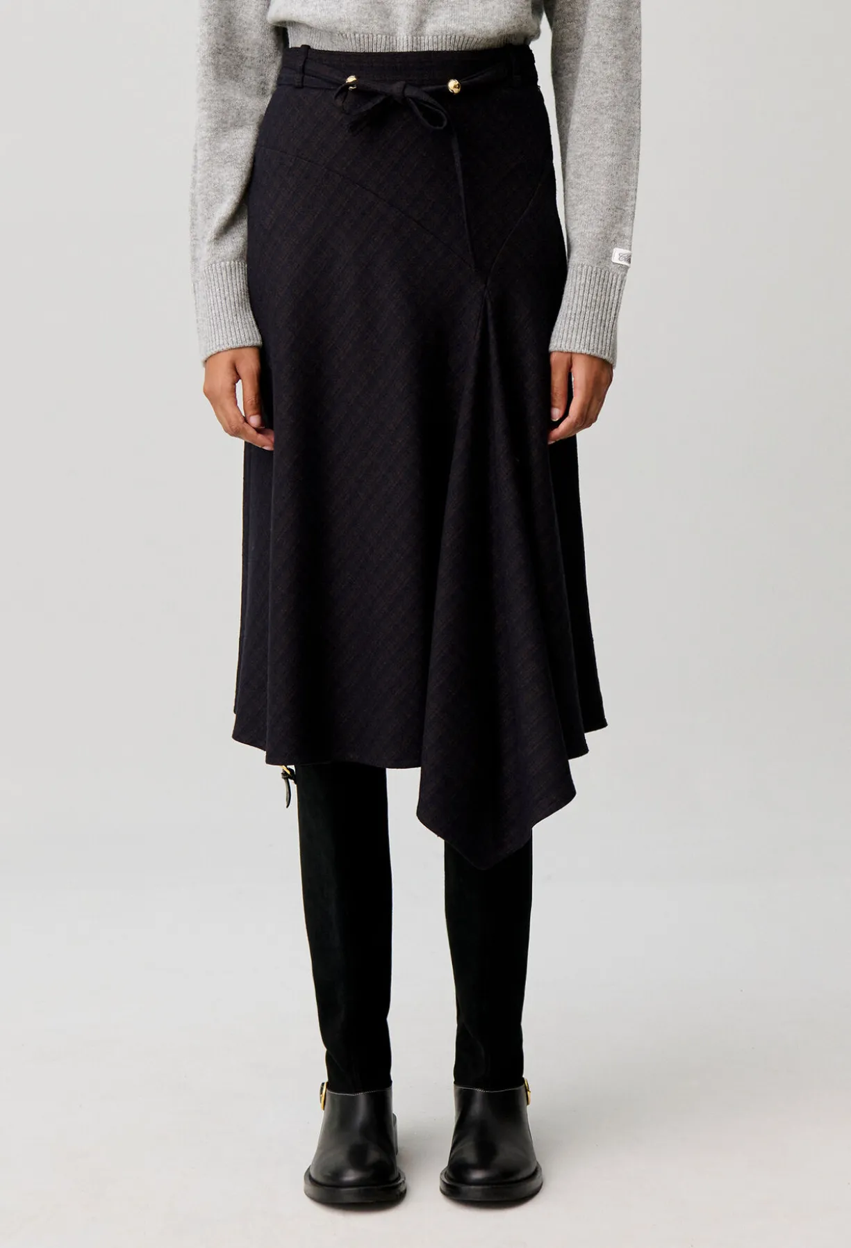 Jupe midi asymétrique