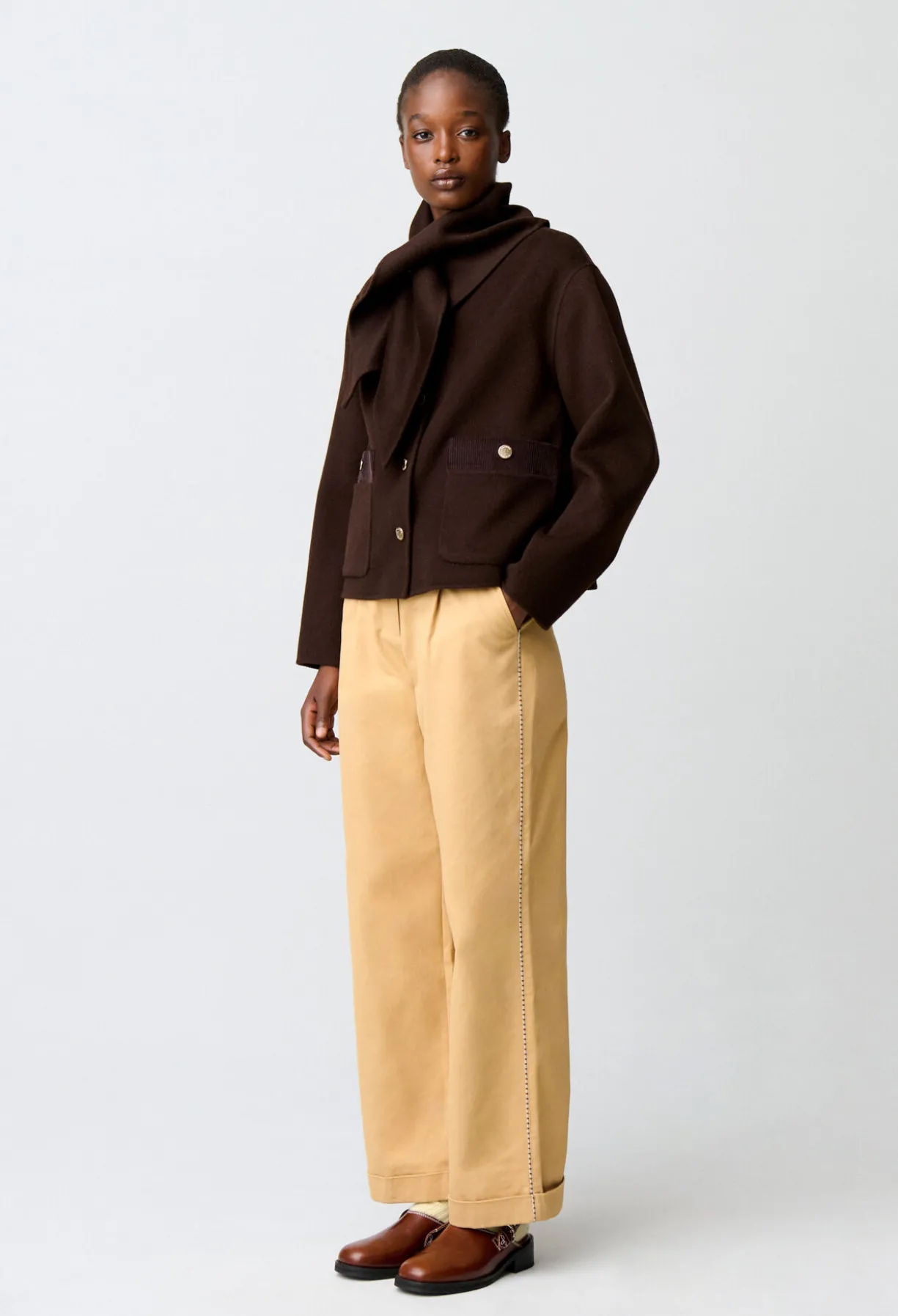 Manteau court laine mélangée