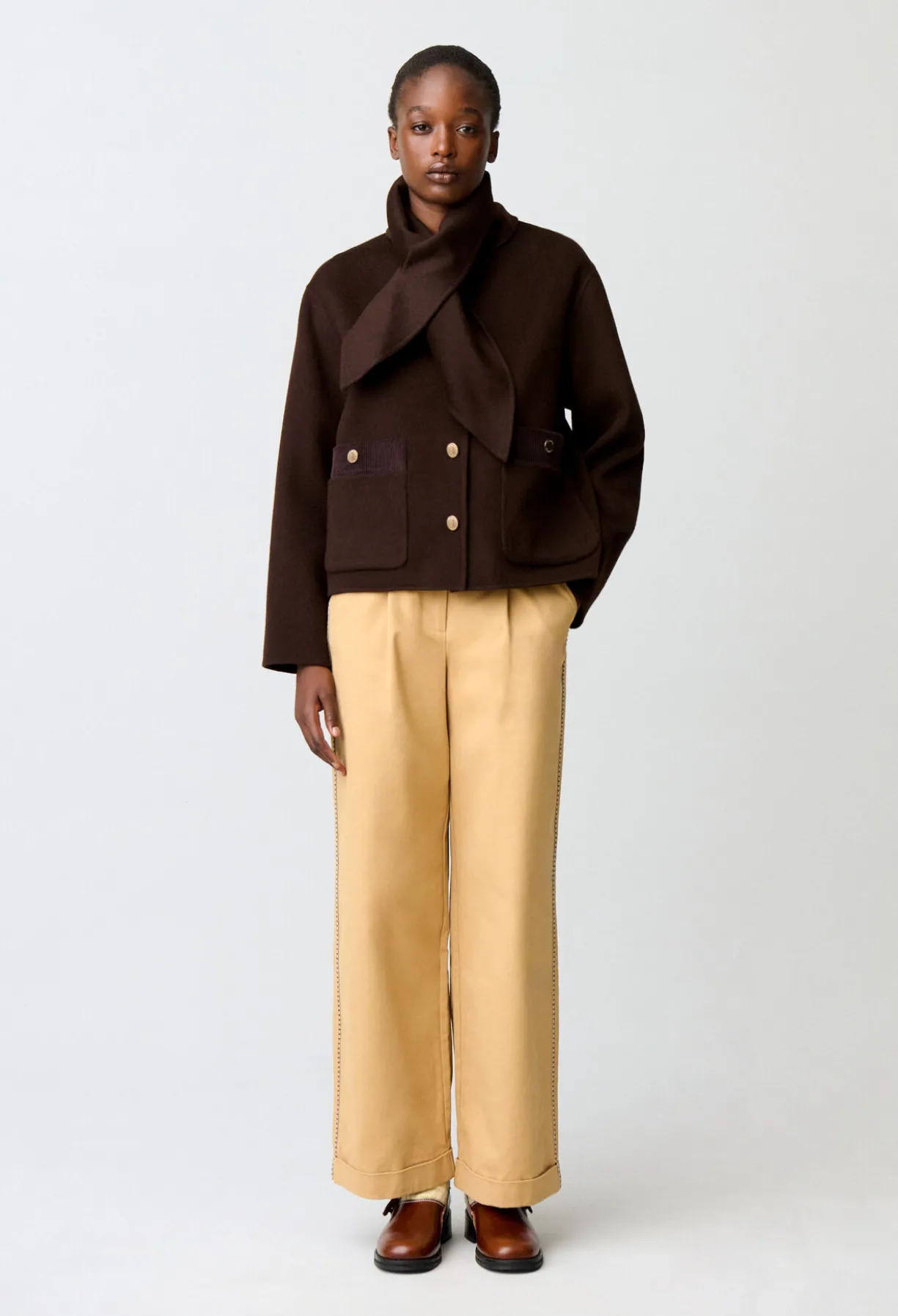 Manteau court laine mélangée