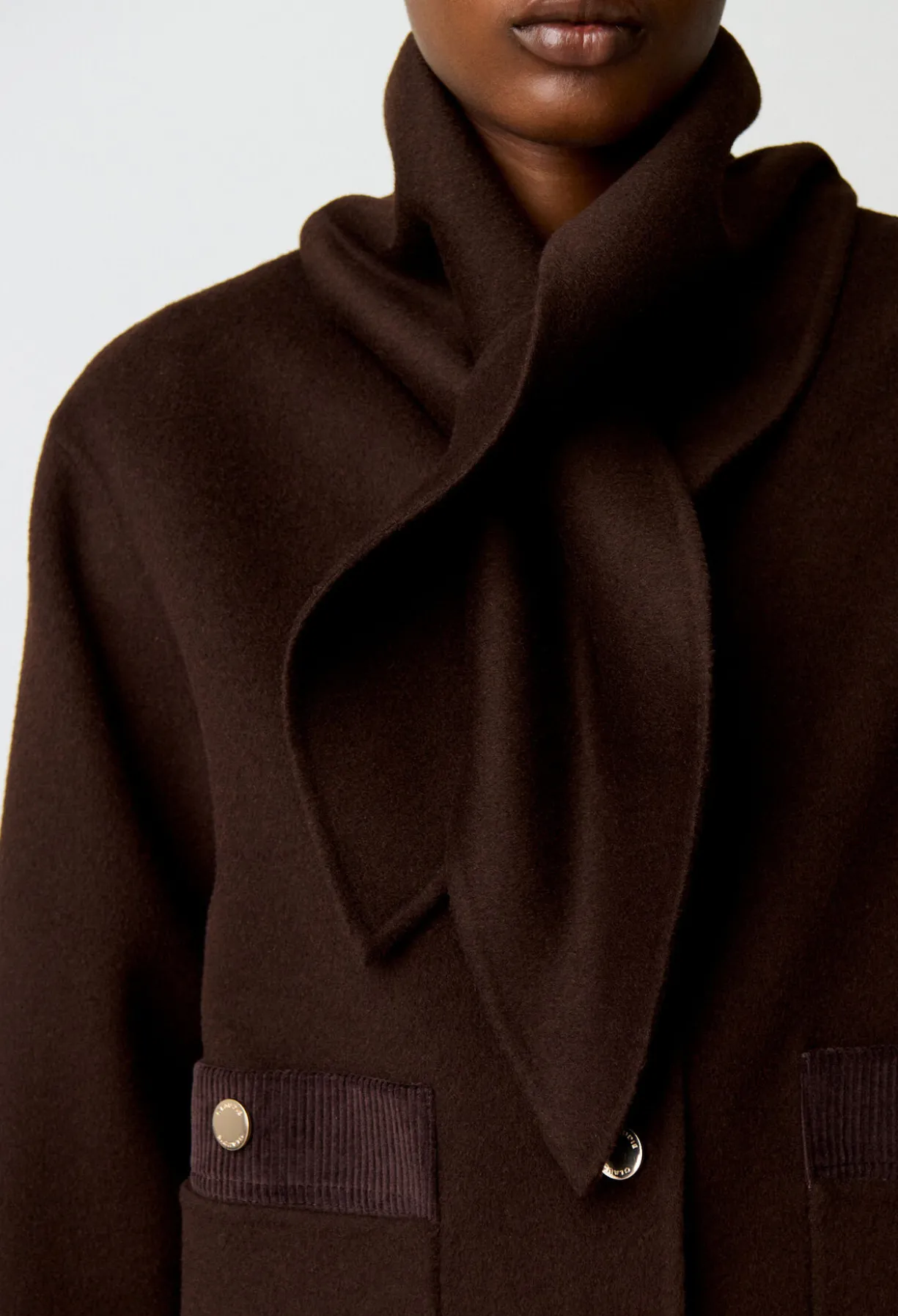 Manteau court laine mélangée