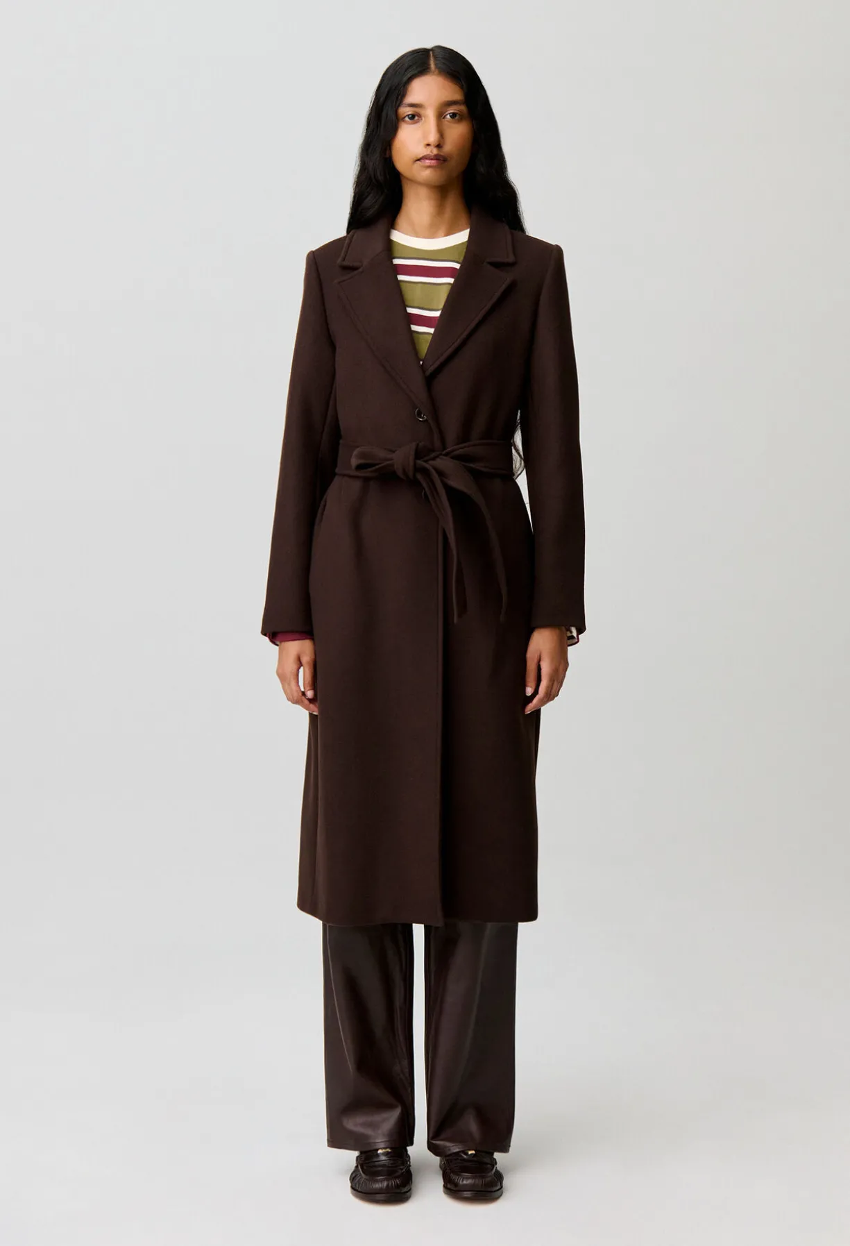 Manteau long laine ceinture