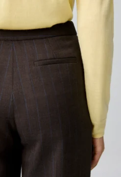 Pantalon droit laine mélangée rayé