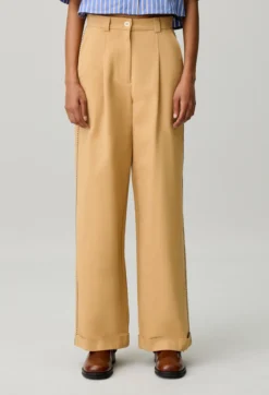 Pantalon droit à plis