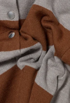 Pull large en maille rayé