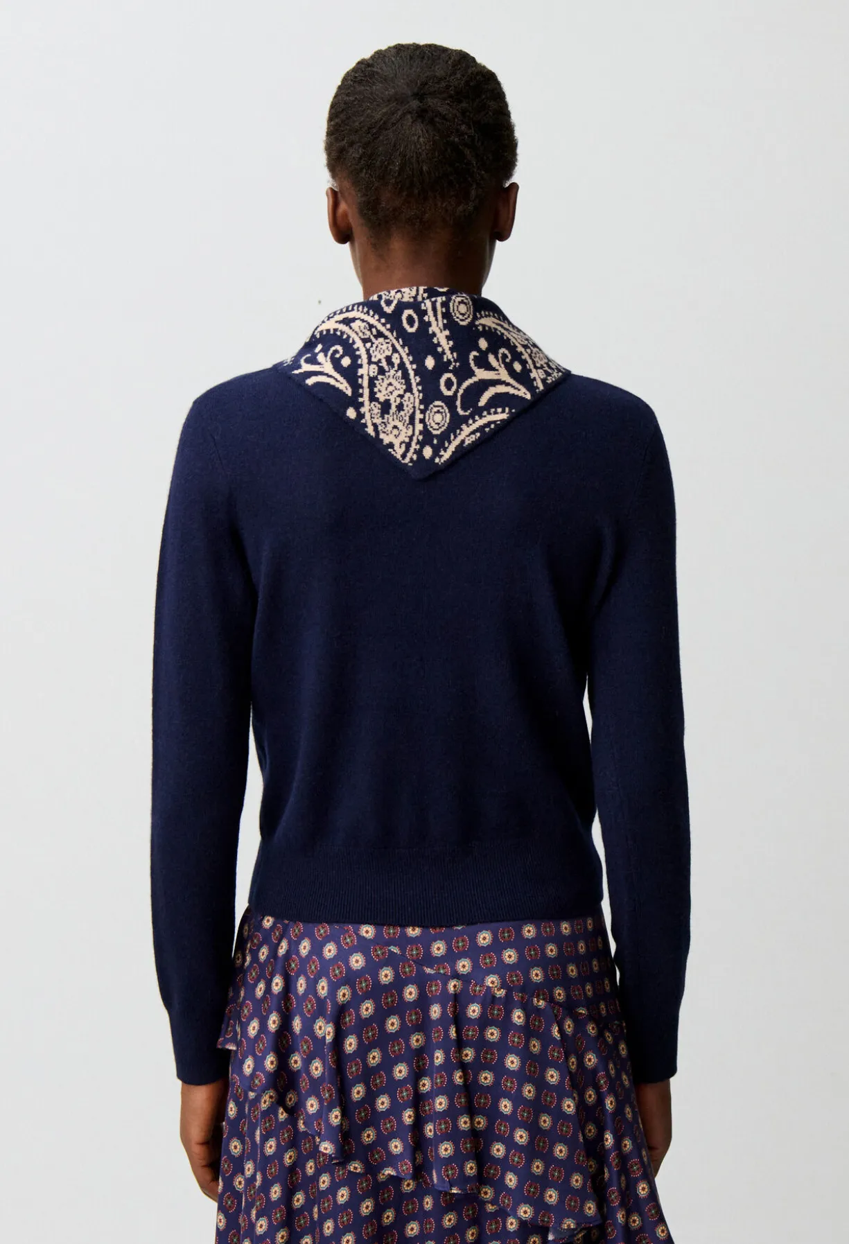 Pull maille bijou cœur doré