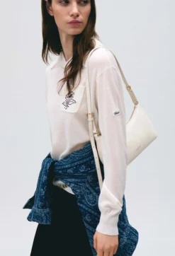 Pull maille fleur brodée