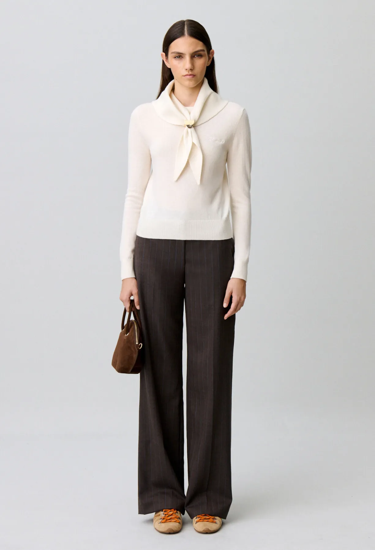 Pull maille foulard amovible