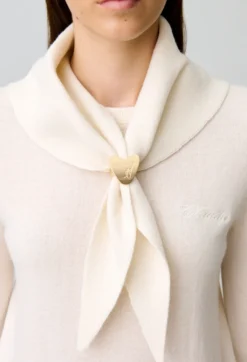 Pull maille foulard amovible