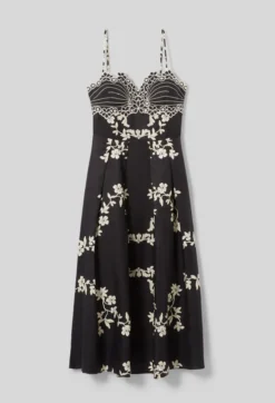 Robe bretelles broderies florales