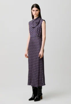 Robe fluide col foulard