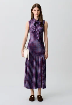 Robe fluide longue dentelle