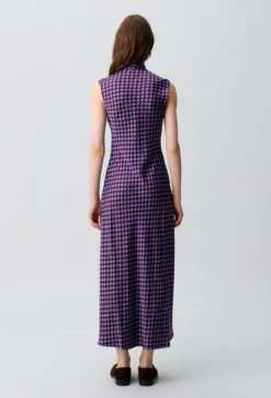 Robe fluide longue dentelle