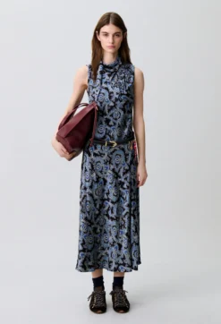 Robe fluide satinée imprimée