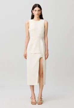 Robe longue sans manches