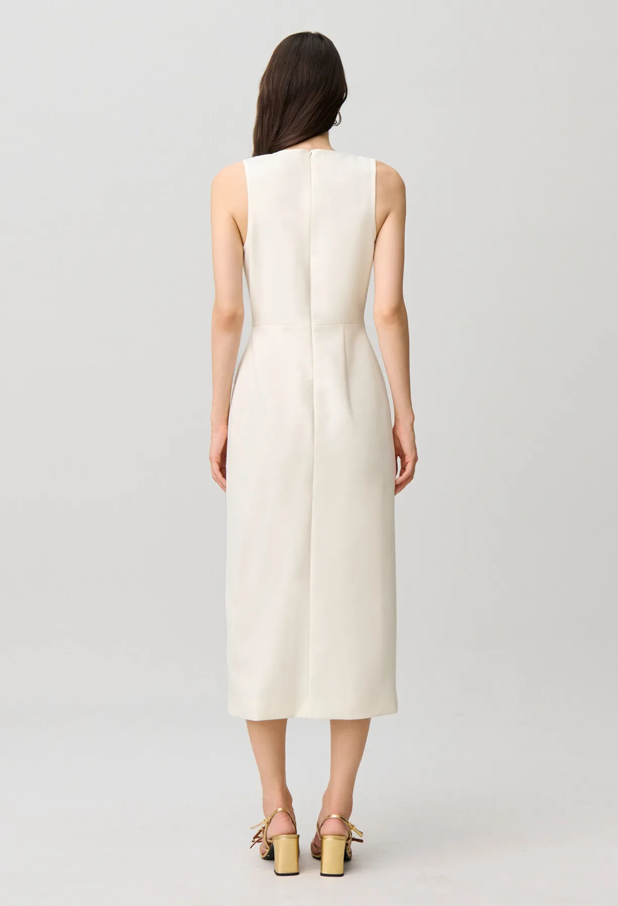 Robe longue sans manches