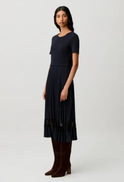 Robe midi bi-matière noire et marine