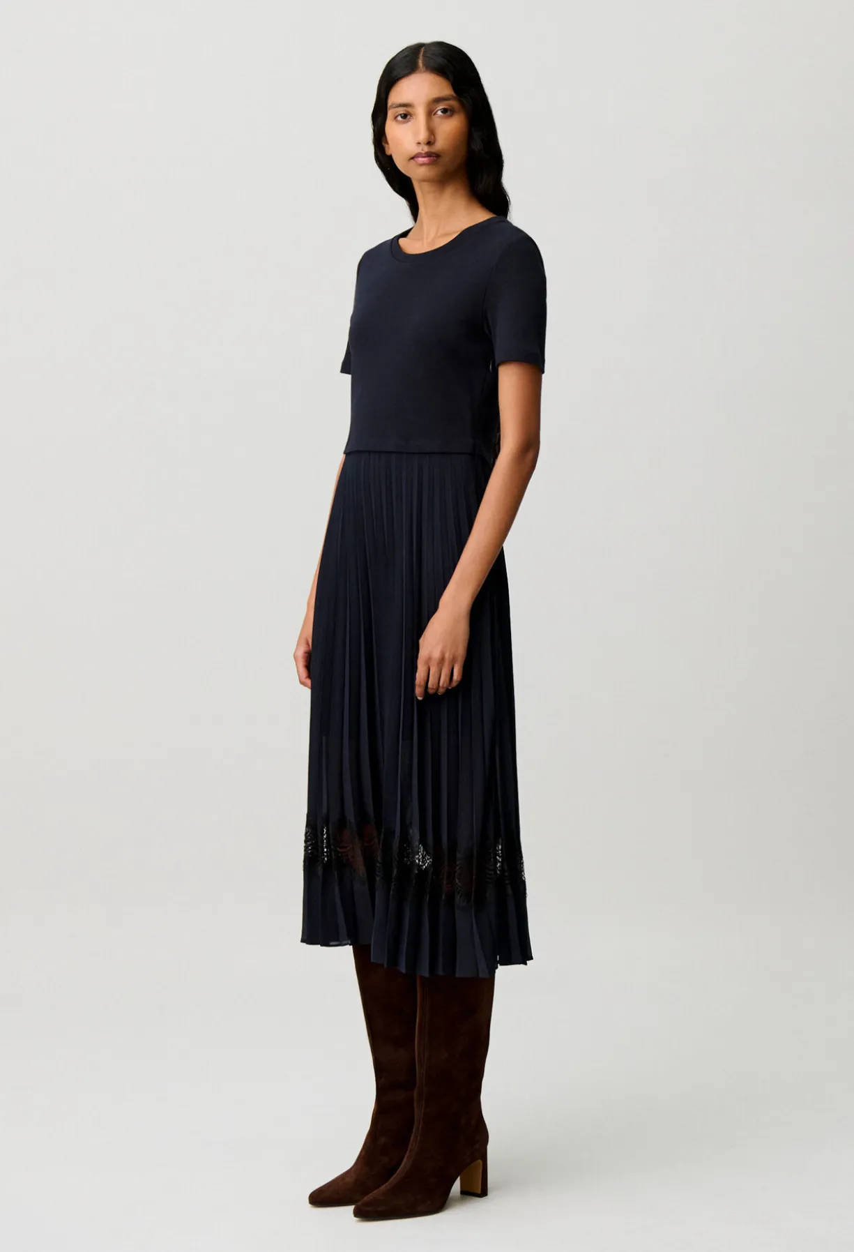 Robe midi bi-matière noire et marine