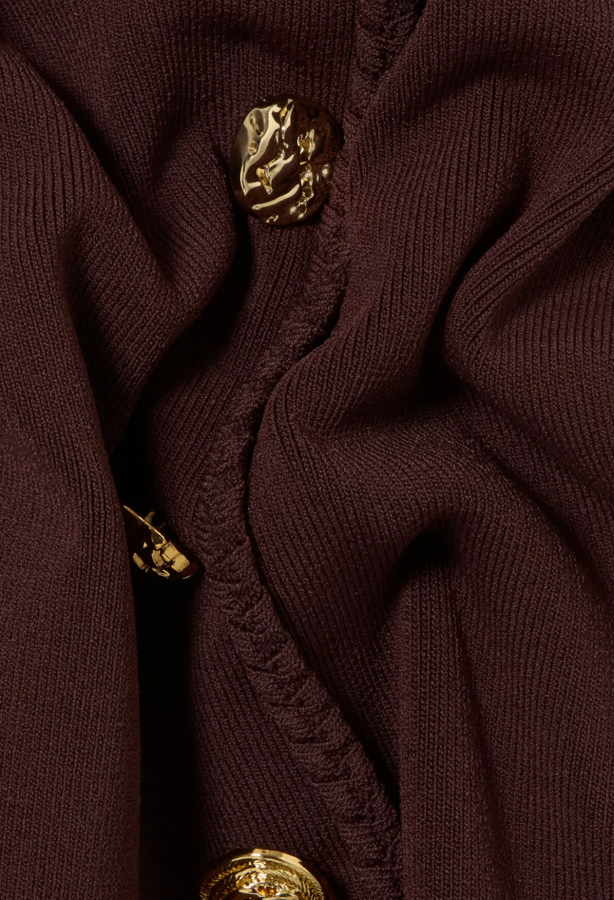 Robe midi maille boutons dorés
