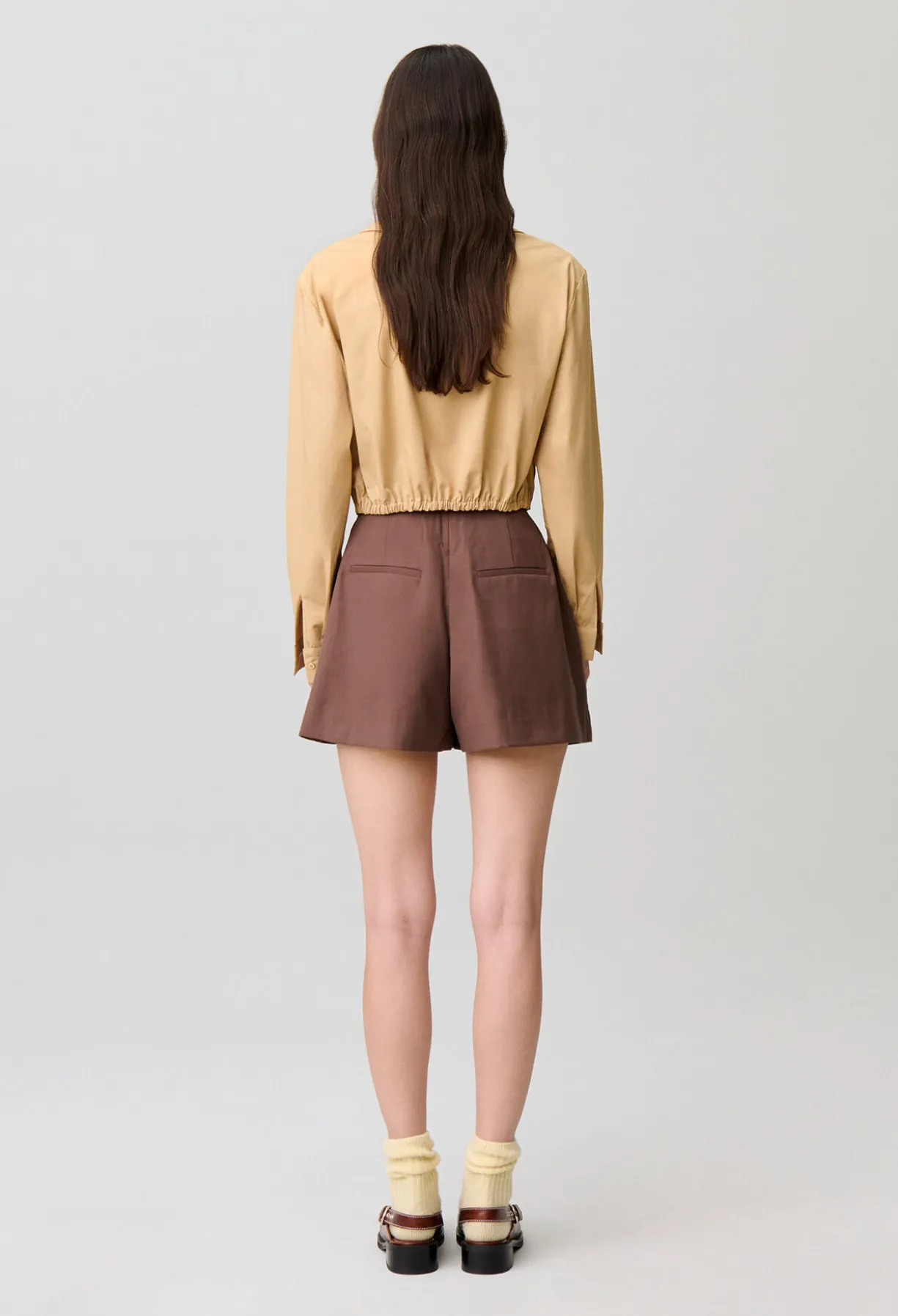 Short coupe droite large