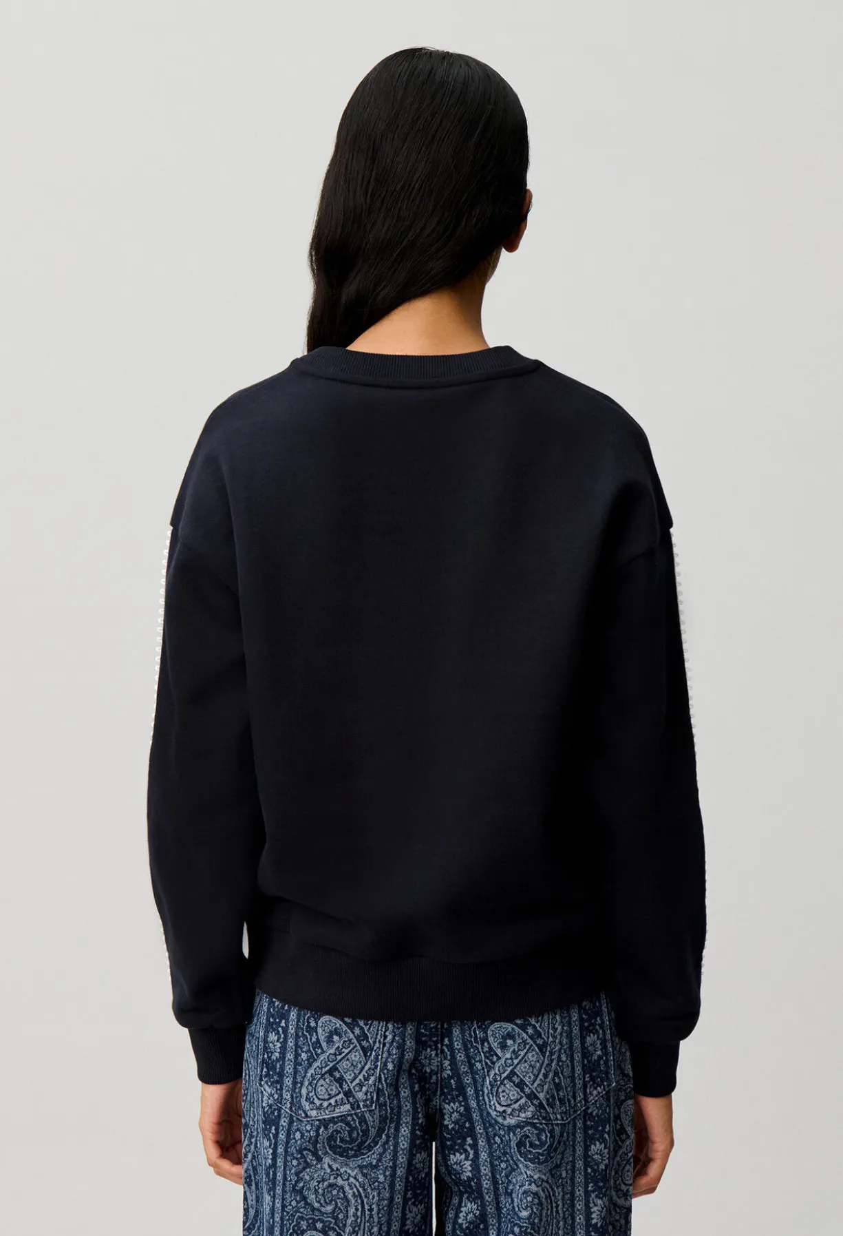 Sweatshirt coton organique broderie C
