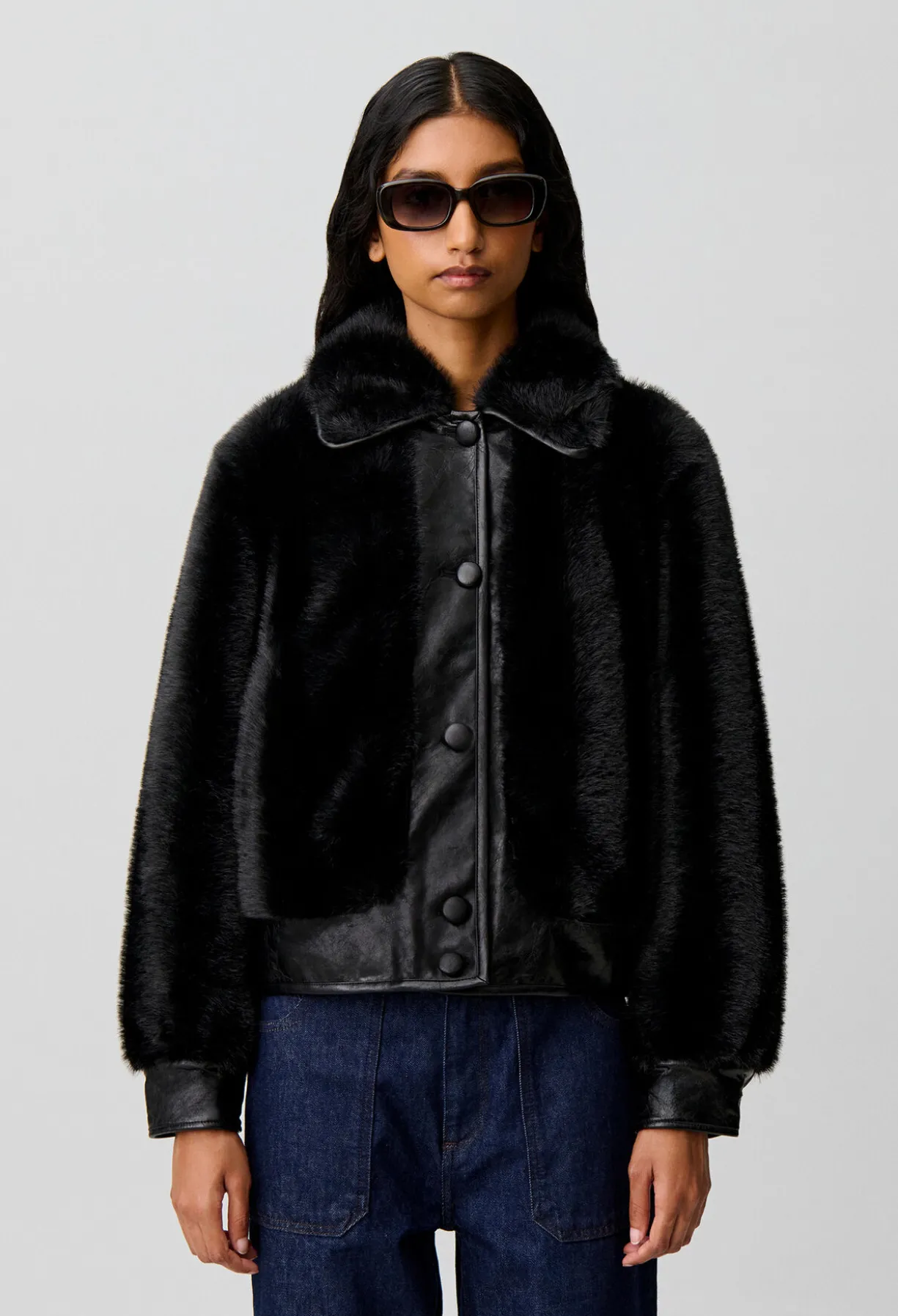 Veste courte fausse fourrure