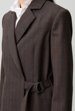 Veste tailleur droite rayée