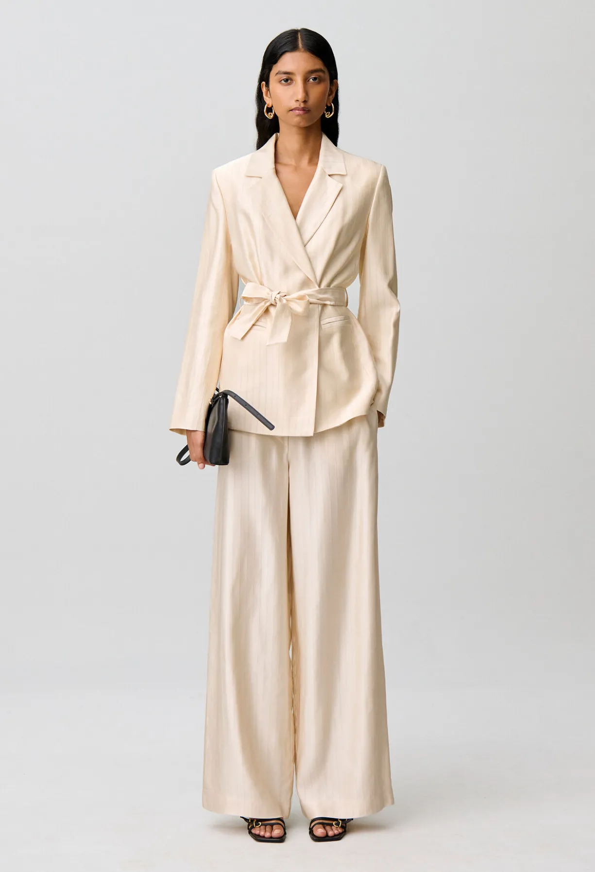 Veste tailleur tissu satiné